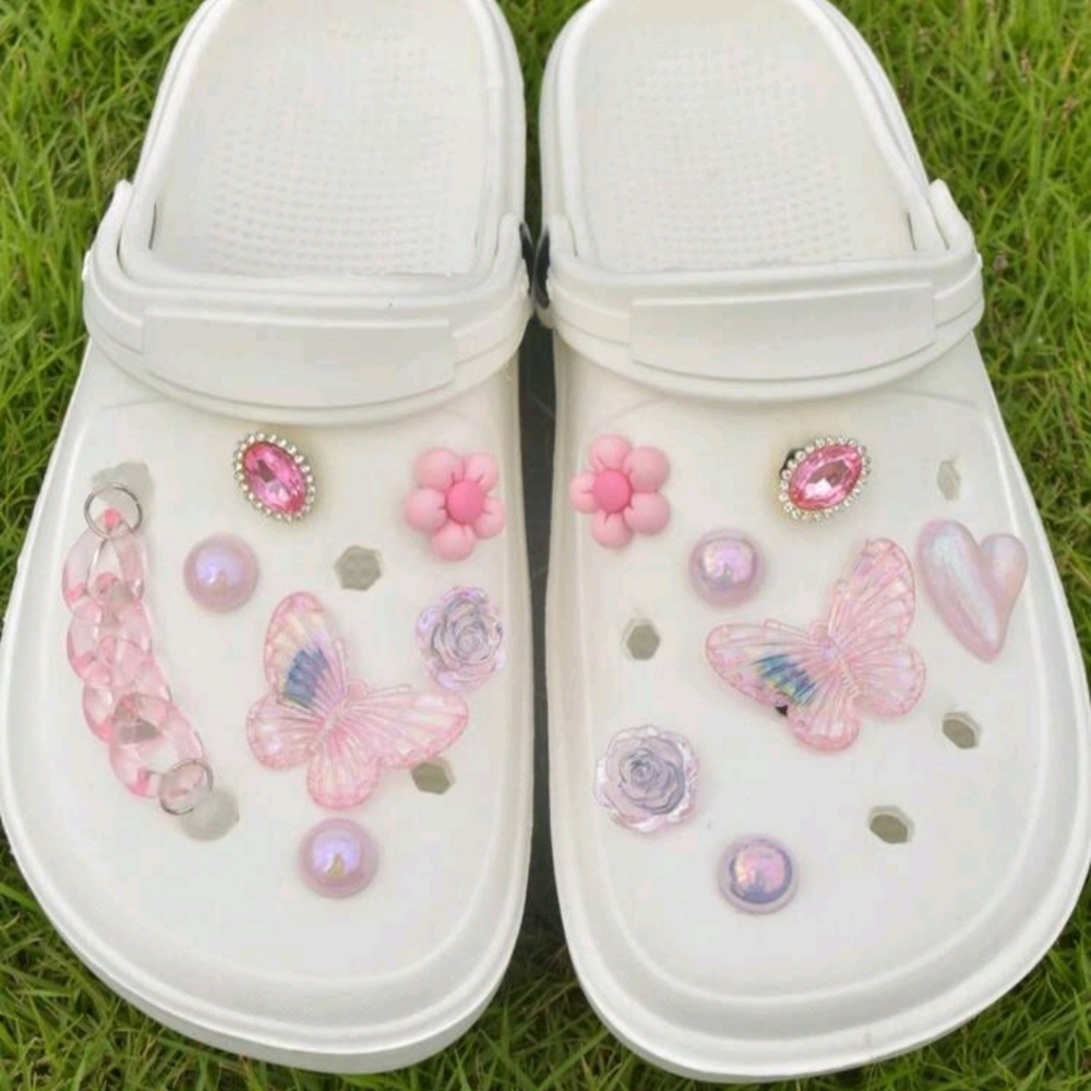 Croc charms